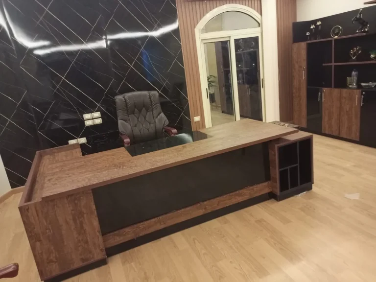 مكتب مدير اثاث مكتبى مودرن